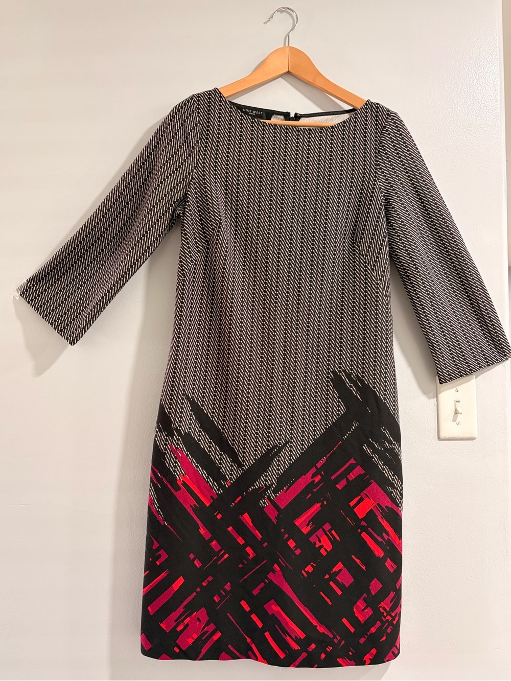 Nine West Black and Pink Graphic Midi Dress